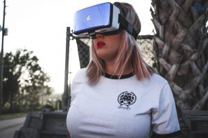 Virtual reality films maken Deutschland xfotografie of a vrouw gekleed in virtual reality headset 300x200 - Virtual-reality-films maken- Deutschland - xfotografie-of-a-vrouw-gekleed-in-virtual-reality-headset